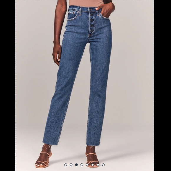 Abercrombie High Rise Mom Jeans - Picture 2 of 4